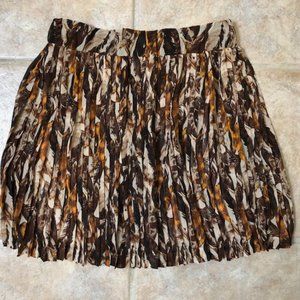 New York & Company Abstract Feather Print Pleated Skirt in Brown Multi Size XS